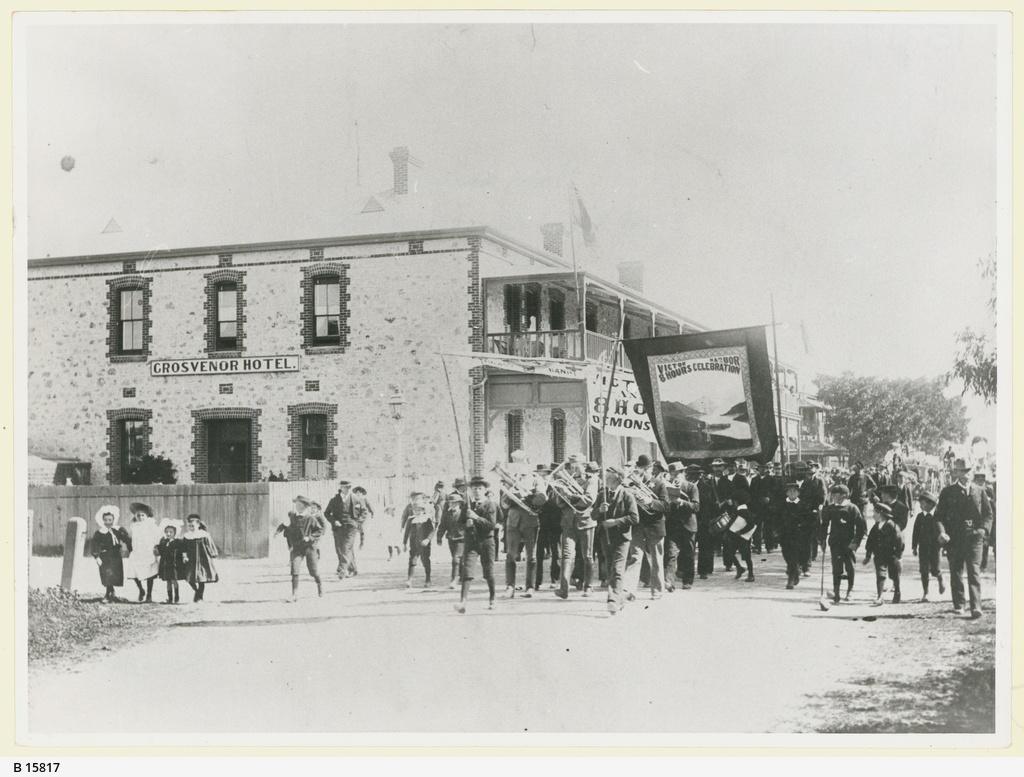 A celebratory procession in Victor Harbor, 1910. SLSA: B 15817 