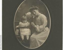 Mary Violet Hay, nee Williams with son Alexander (Alick) aged 14 months, taken in 1903. SLSA: B 71833