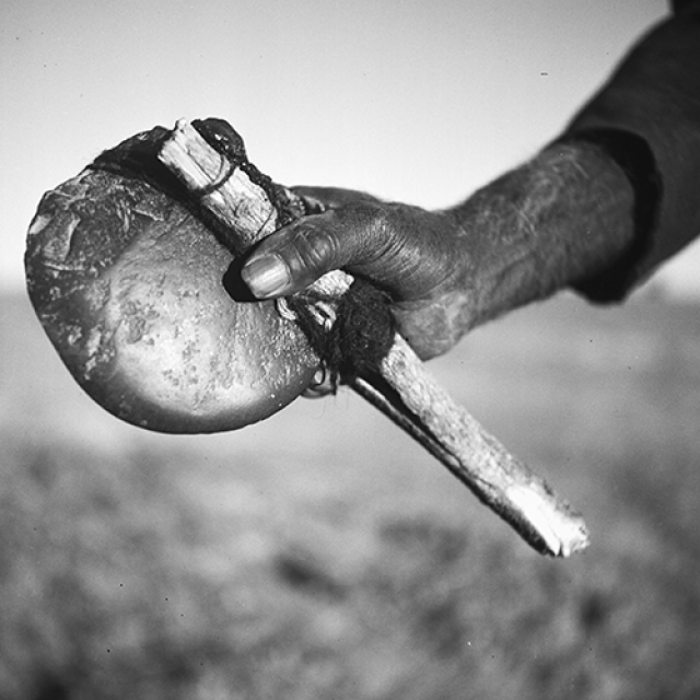 Stone Axe Mountford-Shread collection - link img [PRG1218/34/671B]