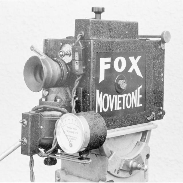 "Fox" Movietone camera, DD Smith. SLSA: B 46120