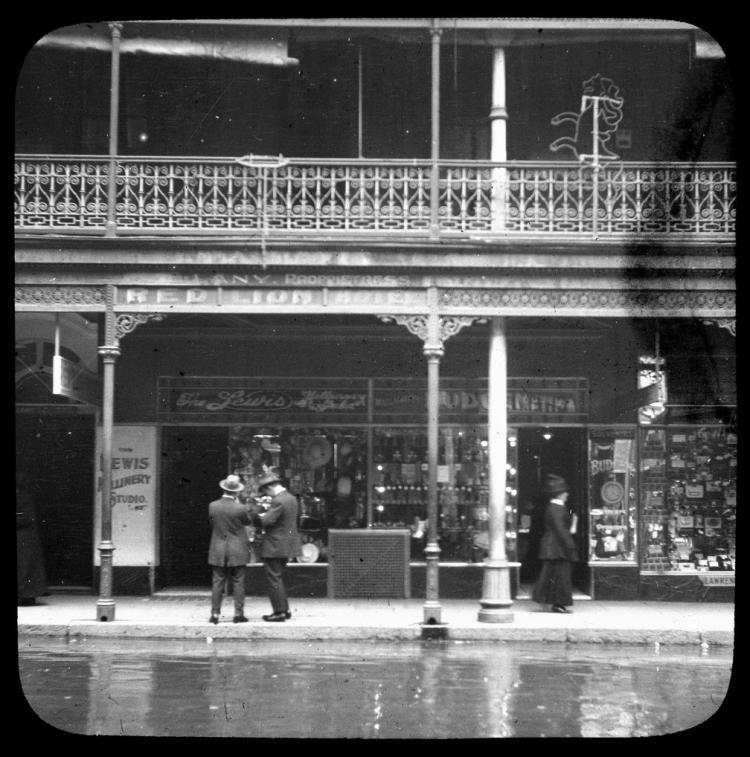 Adelaide city streetscape showing Lewis Millinery and the Red Lion Hotel in Rundle St-1918